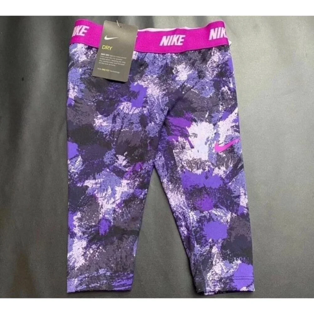 NWT Nike Leggings & Tee Set Girls Size 4